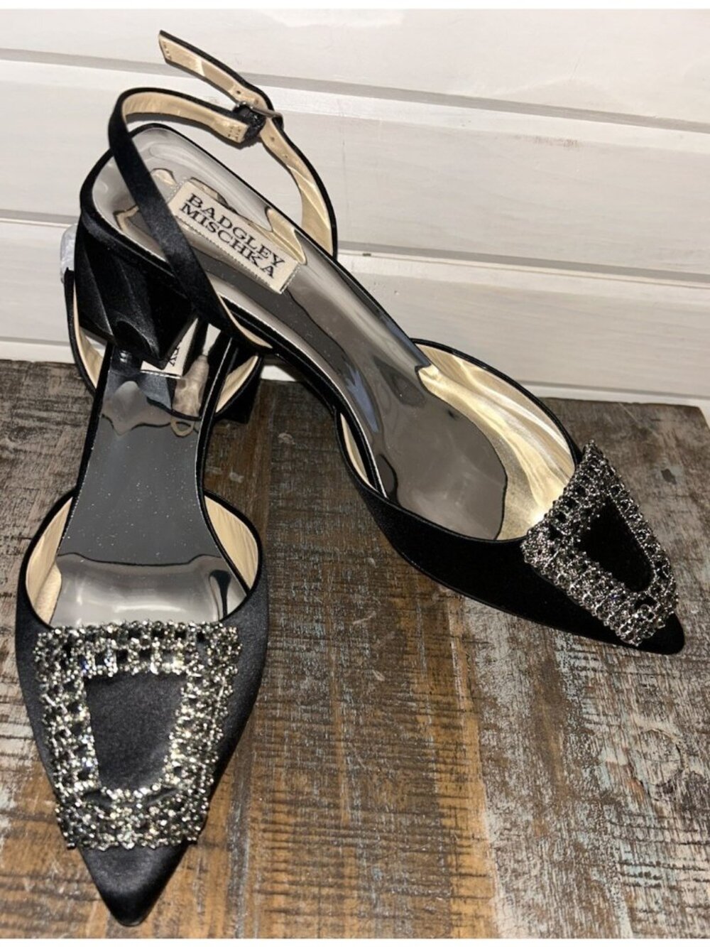 NWOB Badgley Mischka Sz 8.5 Emmie Slingback Pointed Toe Pump Satin Jeweled